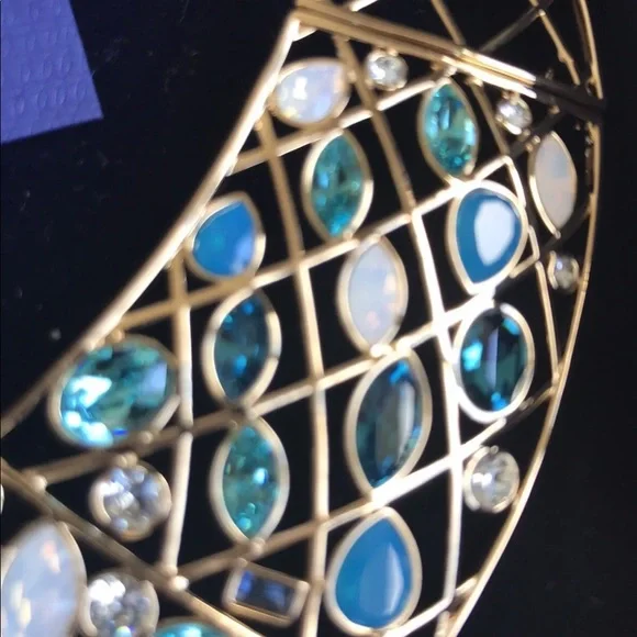 Gorgeous Azure & Gold authentic Swarovski necklace. With matching Cuff - Picture 6 of 9